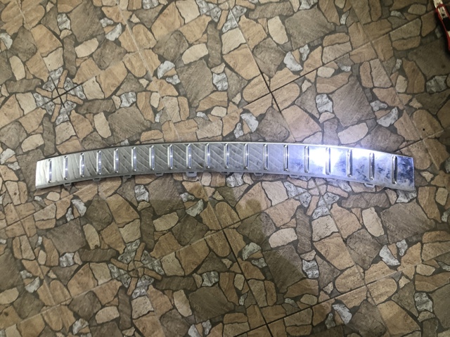 7P6807787A2ZZ VAG Накладка бампера заднего верхняя защитная (ступень-подножка) купить в Украина