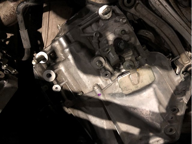 MAZDA D61003000 КПП в сборе (механическая коробка передач) в наличии Львов