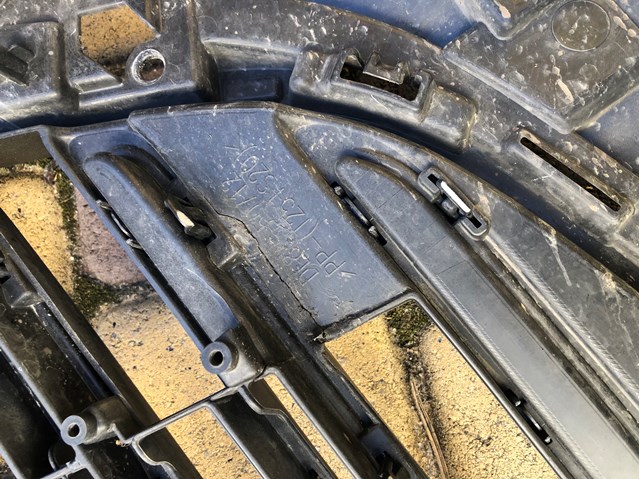 DL8W50712 MAZDA купить в Ужгород