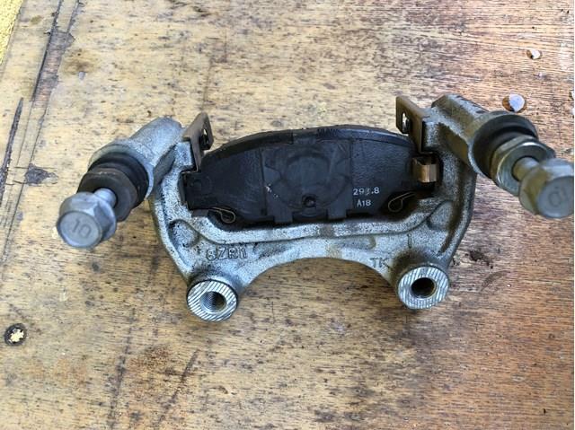 MAZDA KAY02629X Скоба тормозного суппорта заднего в наличии Днепр