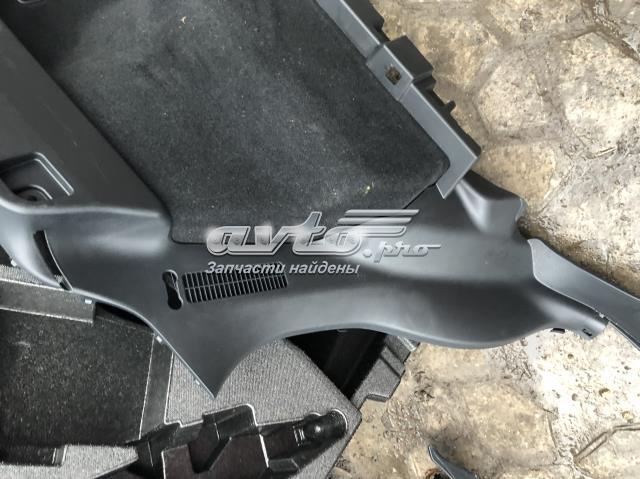 MAZDA KB7W68850A02 Облицовка багажного отсека правая в наличии Павлоград