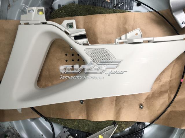 MAZDA KB8C68260B75 Обшивка стойки кузова внутренняя задняя левая в наличии Винница