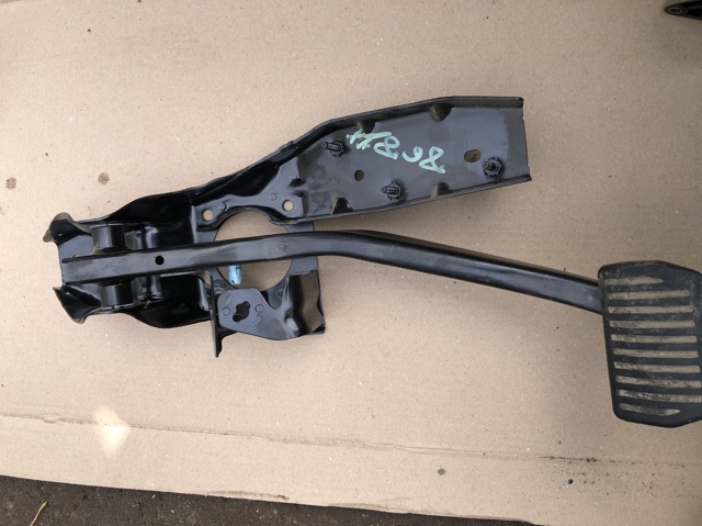 Ппривод тормозного крана LR027629 LAND ROVER