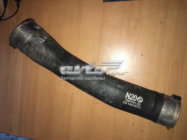 Патрубок интеркуллера 13717597591 BMW