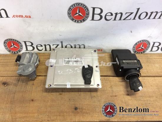 Компьютер двигателя A0001535279 MERCEDES