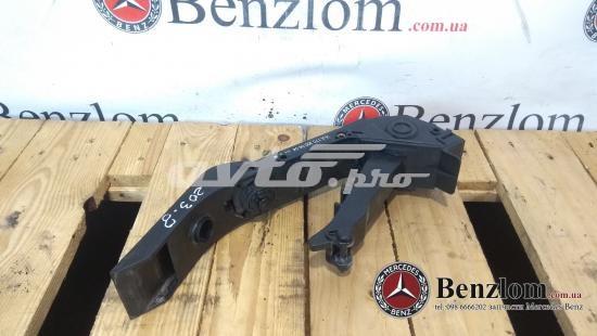 Педаль акселератора A1703000404 MERCEDES