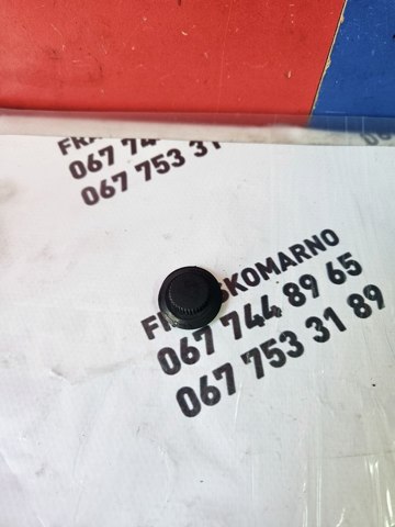 Подушка декоративной крышки мотора 013711 PEUGEOT