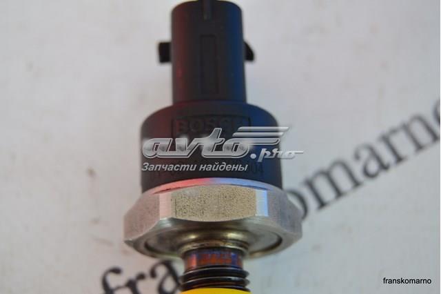 BOSCH 0281002522 Датчик давления топлива в наличии Чернигов