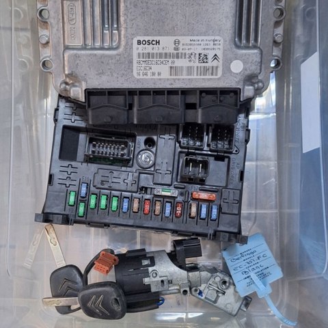 BOSCH 0281013871 Модуль управления (ЭБУ) двигателем в наличии Ирпень