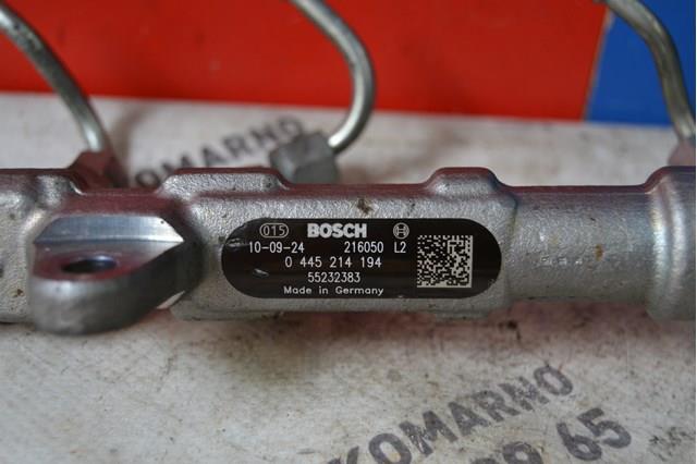 Распределитель топлива (рампа) 0445214194 BOSCH