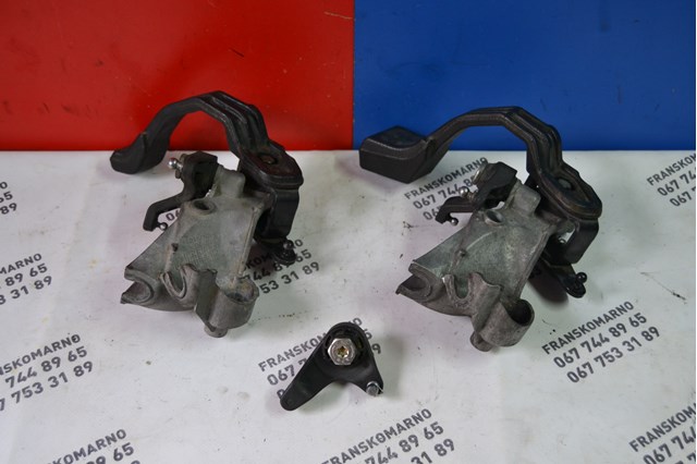 Кронштейн кулисы КПП 1440159780 PEUGEOT