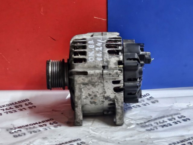 Генератор автомобиля Рено Дастер I