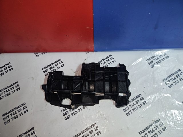 Подкладка-капот 7700115568 RENAULT