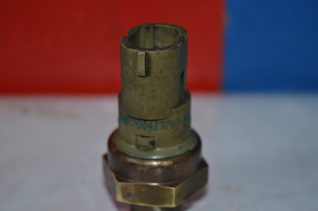 7700413763 RENAULT Датчик насоса гидроусилителя купить в Черновцы