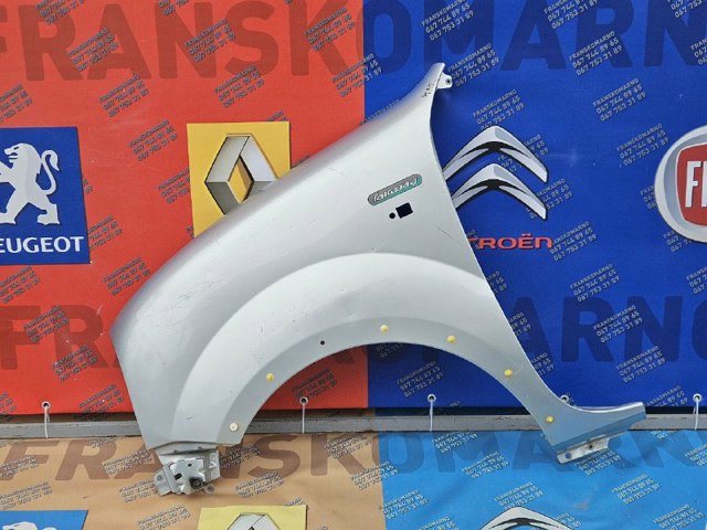Переднее левое крыло 7751691052 RENAULT