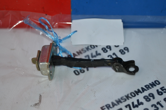 Ограничитель открывания двери 804301U60A NISSAN