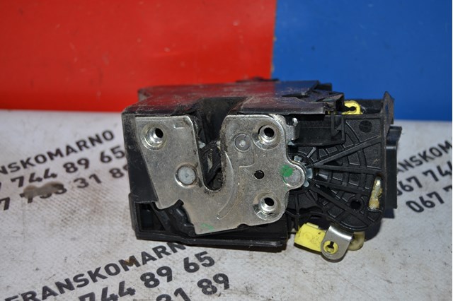 RENAULT 805039362R Замок двери передней левой в наличии Одесса
