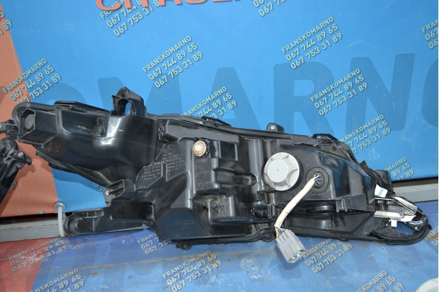 TOYOTA 8111006D70 Фара правая в наличии Запорожье