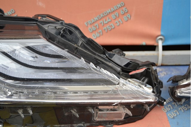 TOYOTA 8111006D70 Фара правая в наличии Хмельницкий