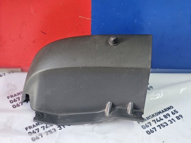 Бампер задний, правая часть 8200229880 RENAULT