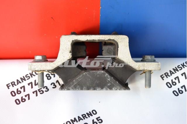 Левая подушка двигателя 8200676857 RENAULT