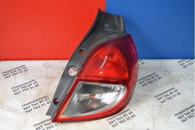 Фонарь задний правый 8200776050 RENAULT