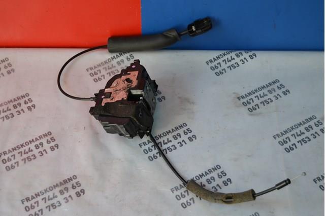 Замок задней левой двери 825030574R RENAULT