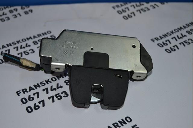 Замок и ручка двери задка 8719F8 PEUGEOT