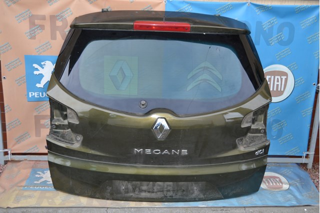 Крышка багажника кузова 901008394R Renault (RVI)