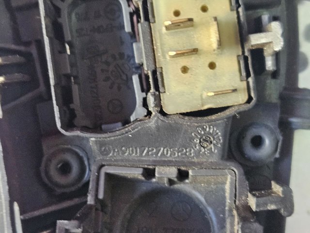 MERCEDES 9017270528 в наличии Запорожье