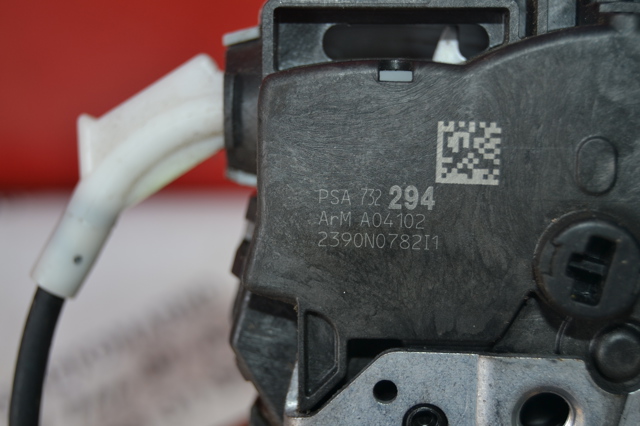 9136GC Замок двери передней правой купить Киев