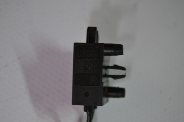 95835T02 PEUGEOT Кнопка (регулятор) корректора фар купить в Каменское