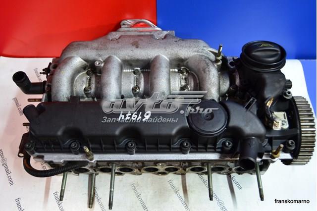 Головка блока 9634559710 PEUGEOT