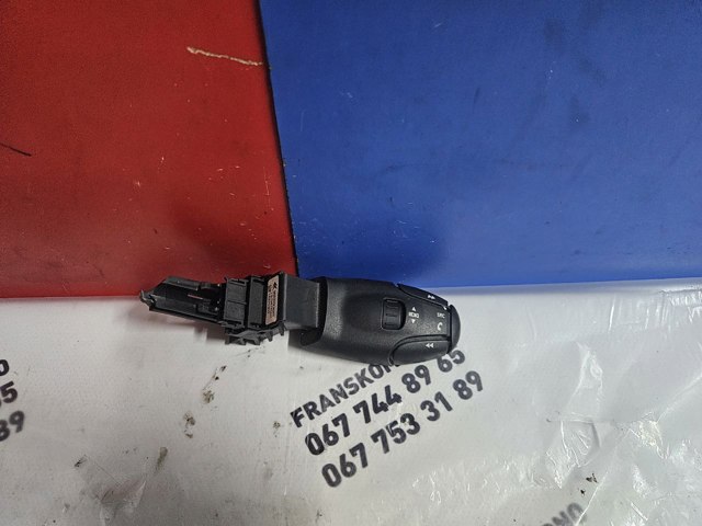 Переключатель подрулевой, управления аудио системой 96637236XT PEUGEOT