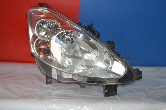 Фара комбинированная, передняя 9677202380 PEUGEOT