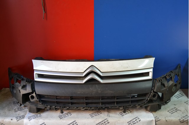 Облицовка радиатора 9810963780 PEUGEOT