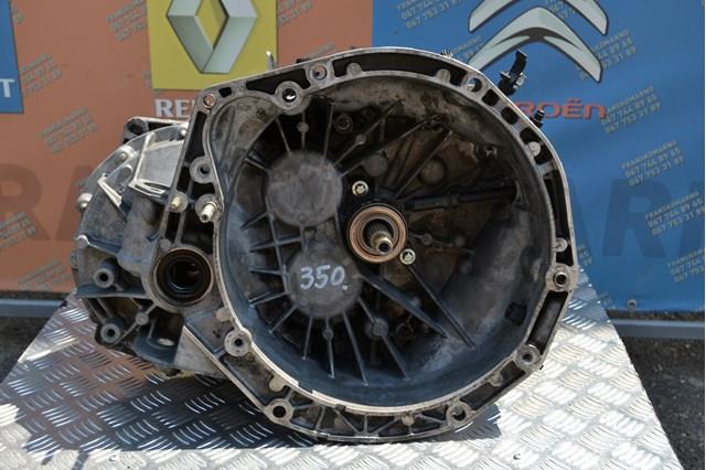 Коробка передач в сборе с главной передачей и дифференциалом Renault Laguna 2
