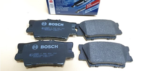 BOSCH 0986494154 Колодки тормозные задние дисковые в наличии Тернополь