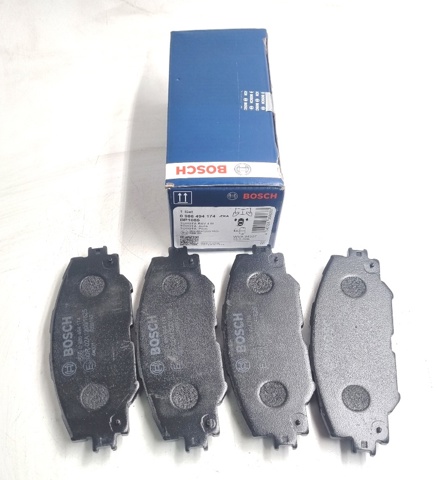 BOSCH 0986494174 Колодки тормозные передние дисковые в наличии Чернигов
