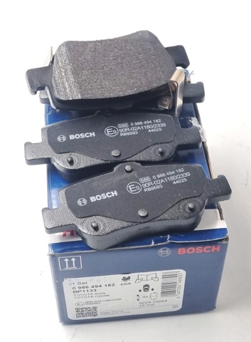 BOSCH 0986494182 Колодки тормозные задние дисковые в наличии Кривой Рог