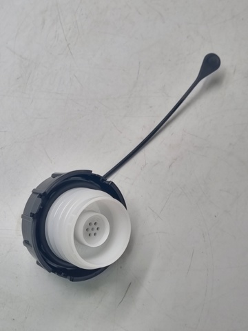 Пробка топливного бака Volkswagen Golf IV