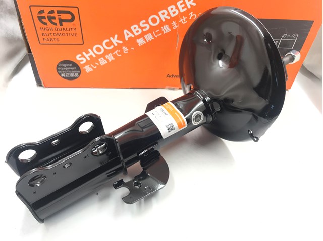 Стойка передняя правая Toyota Camry 5