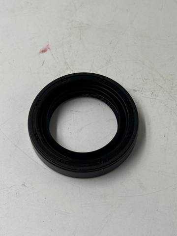 TOYOTA 9031138090 Сальник раздаточной коробки задний выходной в наличии Харьков