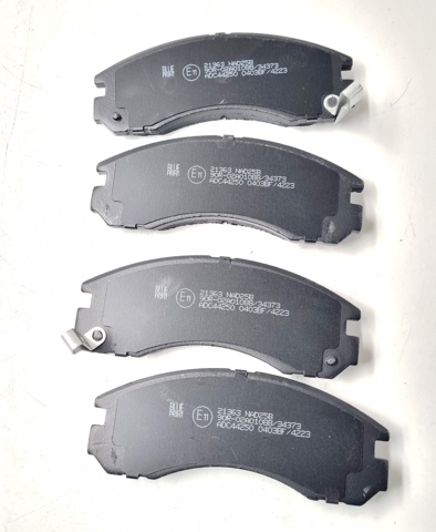 ADC44250 Передние тормозные колодки купить Харьков