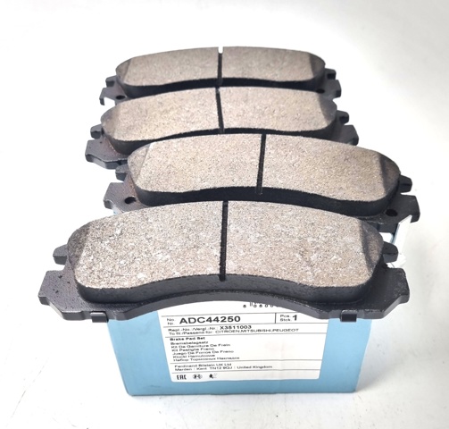ADC44250 Передние тормозные колодки купить Ужгород