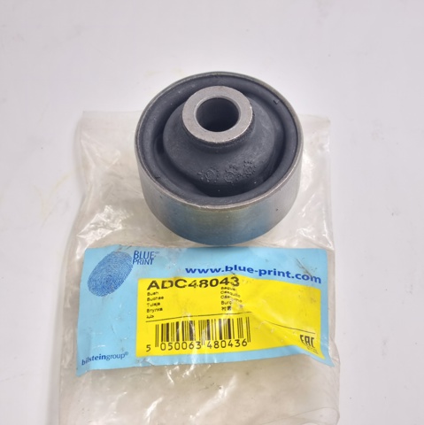 BLUE PRINT ADC48043 Сайлентблок переднего нижнего рычага в наличии Полтава