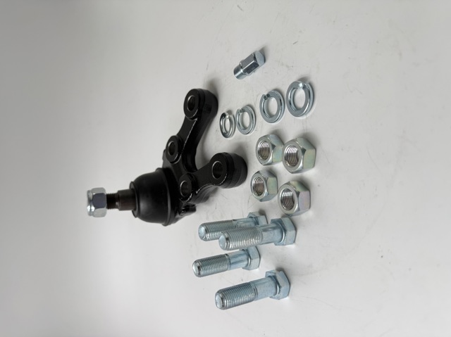 Нижняя правая шаровая опора CB0248R CTR