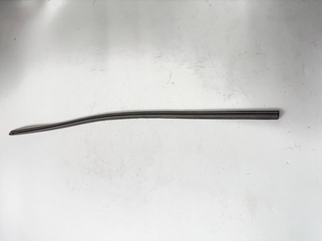 Резинка стеклоочистителя водительская DW53GN NWB
