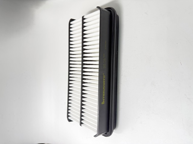 Воздушный фильтр Toyota Avensis Verso