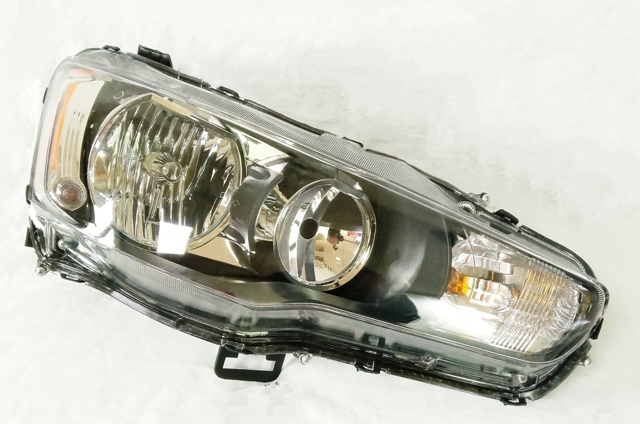 Фара правая LAMP2818 MATOMI